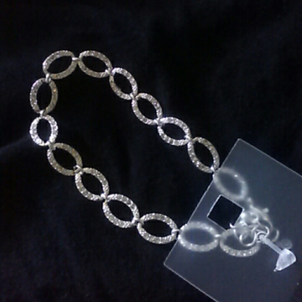 Fashion accessory bracelet